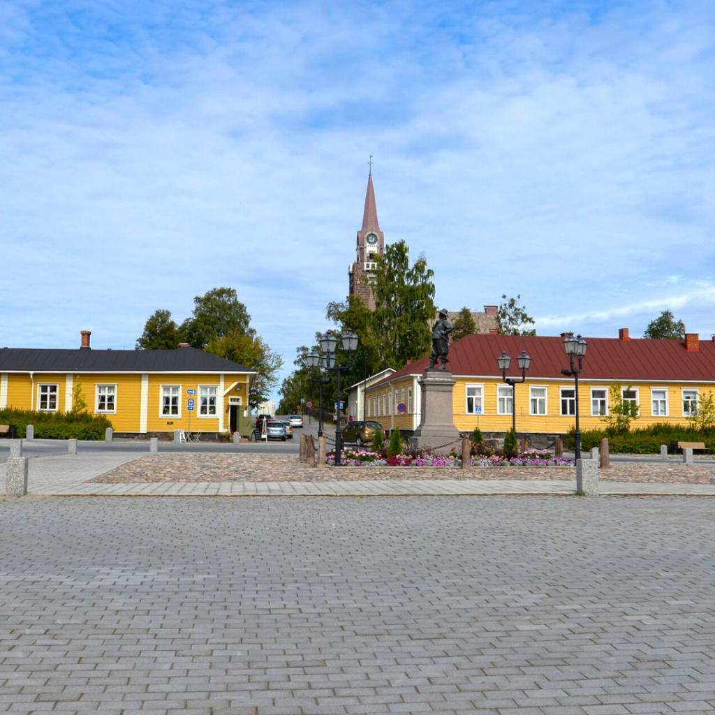 Kuva: Susanna Halonen. Näkymä Pekkatorilta kirkolle.
