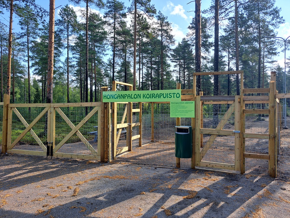 Uusi koirapuisto on avattu käyttäjille. Kuva: Tita Haapajoki Koirapuisto.