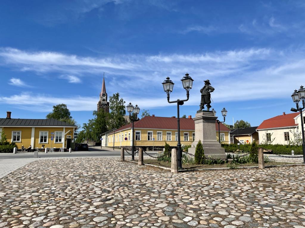 Kuva: Raahen kaupunki / Tarmo Somero. Näkymä Pekkatorilta kirkolle.