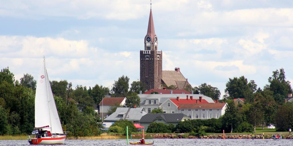 Kuva: Raahen kaupungin arkisto. Raahen museonranta. Näkymä mereltä.
