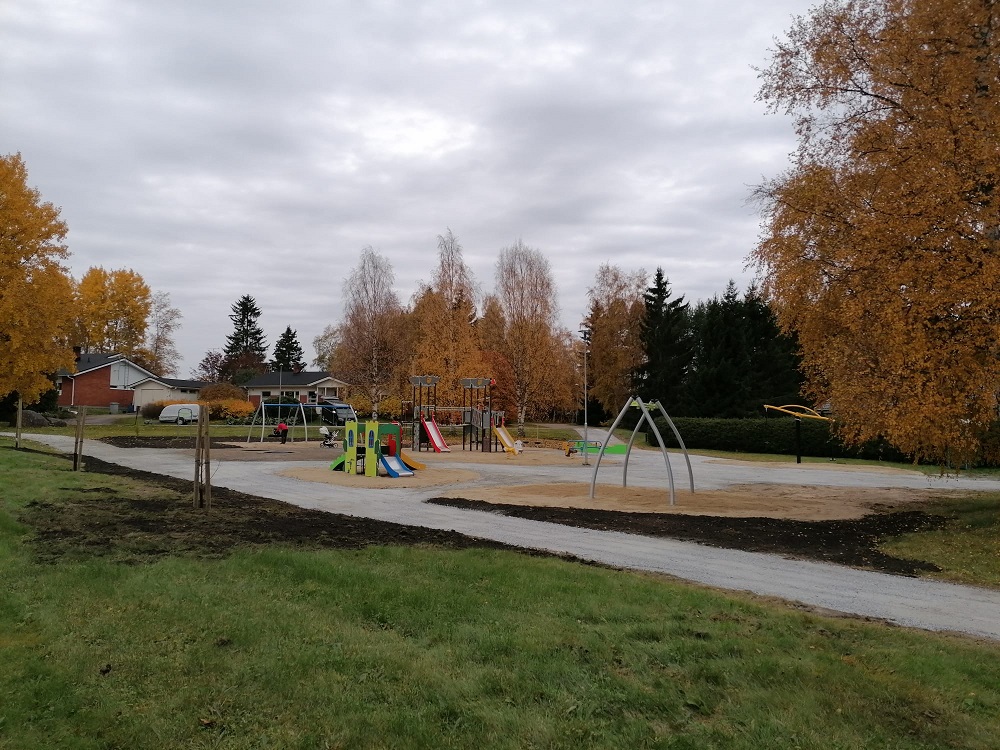 Vilpunlaaksossa on uusittu leikkipuisto. Kuva Janne Kerttula. Uusittu leikkipuisto Vilpunlaaksossa