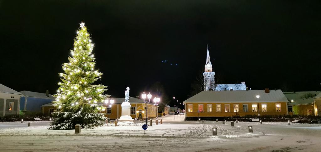 Pekkatori joulutunnelmissa.